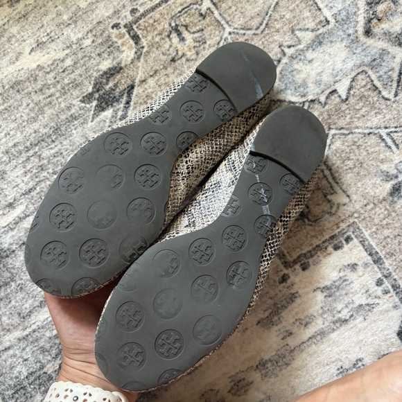 Tory Burch Snakeskin Ballerina Reva Flats size 7.5 - Picture 5 of 7